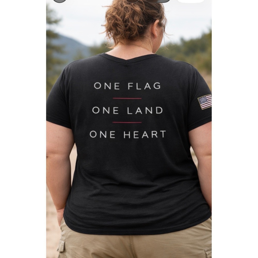 Grunt Style Women Black V-Neck One‎ Flag One Land One Heart Rose T-Shirt 3XL